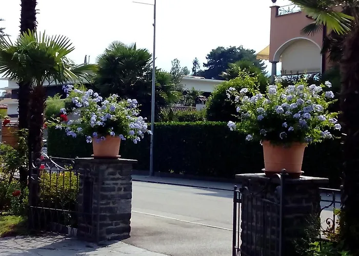 아파트 Casa Thuja 아스꼬나